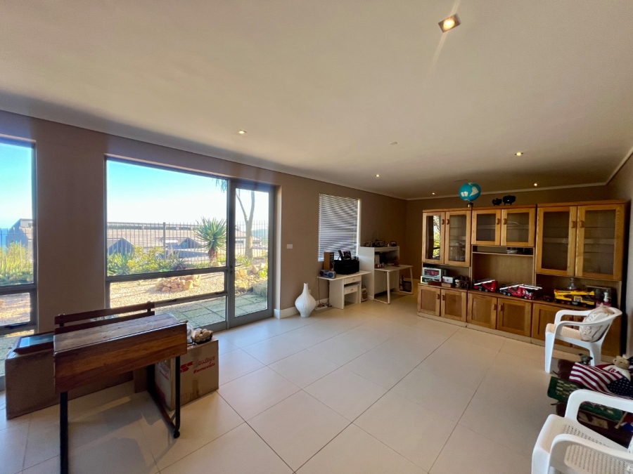 3 Bedroom Property for Sale in Oubaai Western Cape